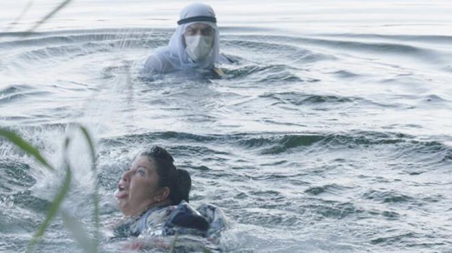 'Kalk Gidelim' dizisinde 'Meryem' karakterine hayat veren Asl Oma&#8217;n, rol gerei Azmak Nehri'ndeki boulma sahneleri ekilirken talihsiz bir olay yaand.