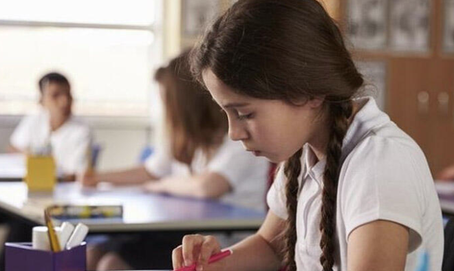 Snflar ikiye ayrlacak  <br>  Bir snf iki gruba ayrlacak, snfn yars bir gn, yars bir baka gn okula gelecek.