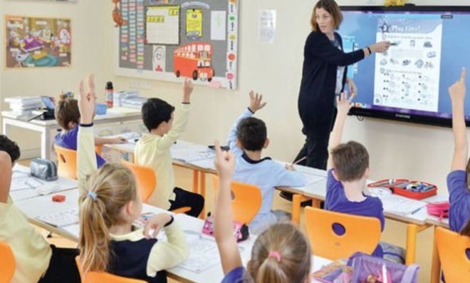 Snav tm mfredattan  <br>  Mill Eitim Bakan Ziya Seluk&#8217;un aklad gibi renciler, merkezi snavlarda mfredatn tamamndan sorumlu olacak. lkokulda snav yok ama ortaokul ve lise rencilerinin okullarnda yz yze snavlarna girmesi ngrlyor. Randevulu sistemle yaplmas planlanan snavlarda renciler srayla okula gidip snava girecek.