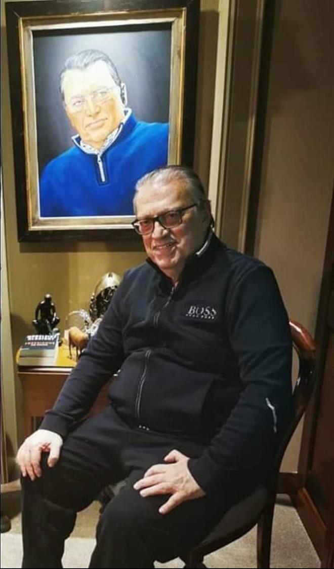 Mesut Ylmaz&#8217;n hastane odasnda kendisine refakat eden ei Berna Ylmaz&#8217;la telefonla grme frsat yakaladm ve kendisine einin salk durumunu sorduumda bana Mesut Ylmaz&#8217;n hastane odasnda tedavisinin devam ettiini youn bakmda olmadn belirterek hayatn kaybettiine ynelik iddialarn gerei yanstmadn syledi.