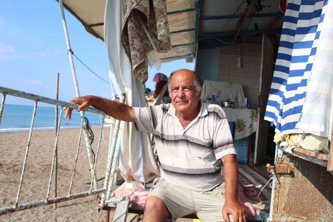 "EKM AYININ ORTASINDA GDERM"  Hasan Ali Kkkurt, corona virs kstlamalarndan dolay Ramazan Bayram&#8217;nda izin alpta geldiini anlatarak, &#8220;Kyden ihtiyalarmz gidip aldk, geldik. Vaktimizi geirdik. Geen sene 6 ay kalmtm, bu sene daha 4 ay oldu. Corona virsten dolay ge geldik. Ekim aynn ortasna doru gideriz. Birazda arkadalara bal, yalnz kaldnz zaman sklyorsunuz&#8221; dedi.