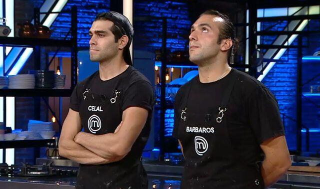 MasterChef eleme gecesinde sonraki turda Esra, Barbaros ve Celal bir kez daha mutfaa girdi. Yarmaclar, bu turda Mehmet efin imza yemei olan Mastik Sponge yapmaya altlar.