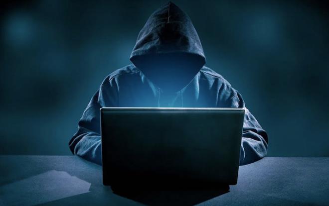 Her geen gn saylar giderek artan online dolandrcla bir yenisi daha eklendi; online aidat iade sistemi... Twitter'da yaylan bu link ksa srede birok kullancya ulat.