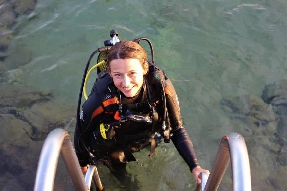 Trl deniz hayvanlarn grebiliyorsunuz. Ayrca doal oluum ile olan yaklak 13 metre derinliinde kavuk maaralarmz vardr" diye konutu.