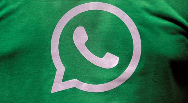 Yeni bir telefon aldnzda WhatsApp yedeinin yeni cihaza tanmas genelde sorunlu oluyor. Ancak bu zellik sayesinde yeni cihaznzda WhatsApp' aktif hale getirdiinizde sohbet kaytlarnz otomatik olarak yedeklenecek ve yeni cihaza aktarlacak.