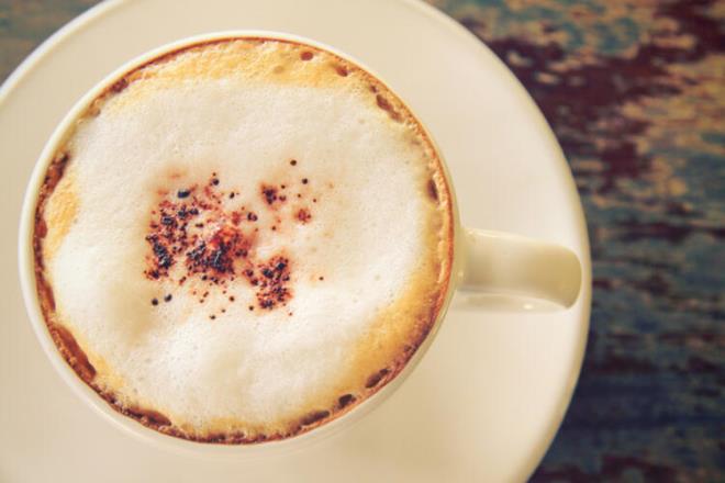 Kahve kremas: Kahvenin sert tadn sevmeyenler iin oluturulmu kimyasal bir rndr. erisinde kat msr urubu, ilenmi ekerin yan sra dipotasyum fosfat, mono ve digliserid, sodyum aluminosilikat ierir. zetlemek gerekirse; karacier ve bbrek hastalklarna davetiye kartmaktadr.