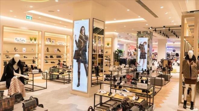 <p><b>22. Dier tm hizmet sat temsilcileri</b></p>  <p>2018 ve 2028 arasnda ngrlen yeni pozisyonlar: 76.400</p>  <p>2019'da medyan yllk kazan: 56.130 dolar</p>  <p>Eitim gereksinimleri: Lise diplomas veya edeeri</p>