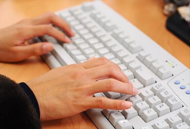 <p><b>7. Dier tm yneticiler</b></p>  <p>2018 ve 2028 arasnda ngrlen yeni pozisyonlar: 110.630</p>  <p>2019'da medyan yllk kazan: 68.500 dolar</p>  <p>Eitim gereksinimleri: Lisans derecesi</p>