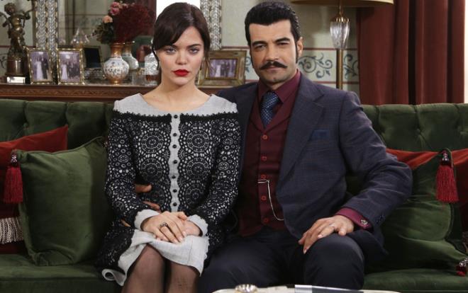 Baarl dizi Bir Zamanlar ukurova dizisinin banda kara bulutlar gezinmeye balad. Yeni sezonu perembe akamlar seyirciyle buluacak ekilde aan dizide ayrlk var. Barol oyuncularndan birinin ilerleyen blmlerde Bir Zamanlar ukurova&#8217;ya veda edecei renildi.