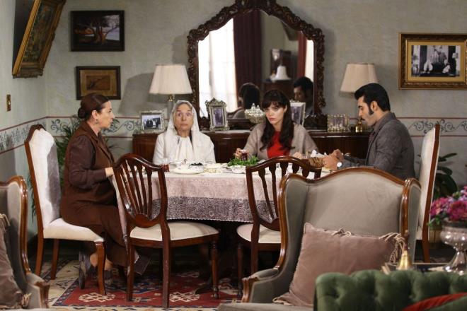 Yeni sezonda Nazan Kesal&#8217;n Sevda karakteriyle katld dizide, iki kadnn mthi mcadelesi izleyiciye aktarlyor.