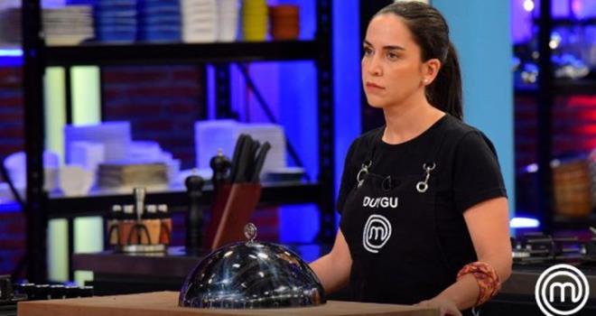 Duygu yapt aklamada bir tercih yapmak zorunda olduunu ve isteyerek taban kt kardn ifade etti.