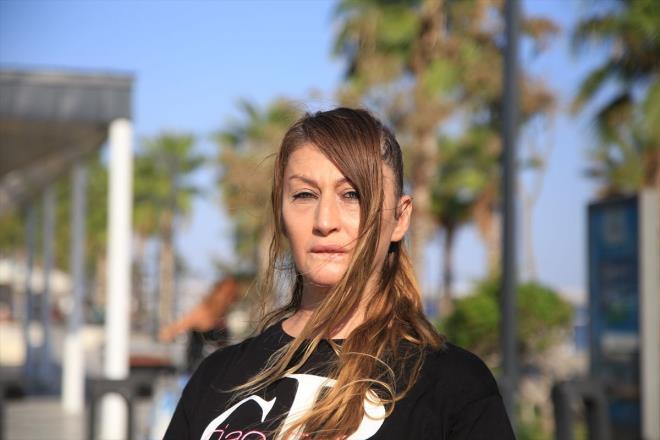 Yaad zorluklar anlatan Uzunolu, gzalt morluklar iin gittii merkezde dolgu yapldn belirtti. nce k dolgusu yaplacann sylendiini ardndan ya dokusu yapldn aktaran Uzunolu, yaplan dolgularn hibirinin tutmadn dile getirdi.