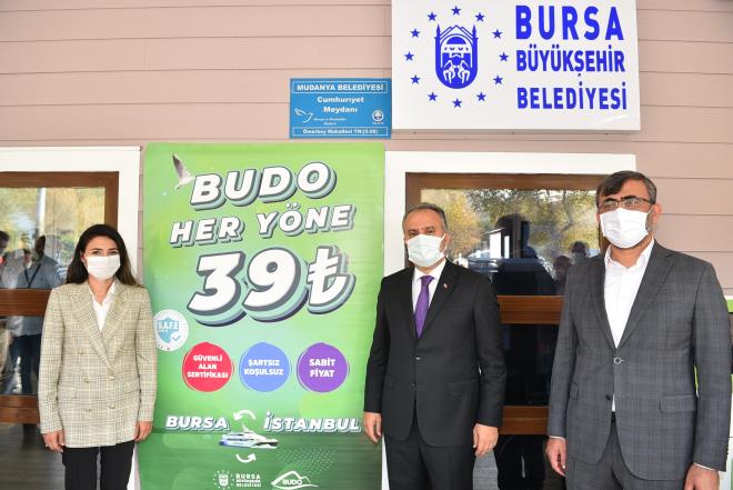 Gvenli alan sertifikas  <br>Burula Genel Mdr Mehmet Krat apar ve AK Parti Mudanya le Bakan nci Stl ile birlikte Mudanya&#8217;daki BUDO skelesi&#8217;ne gelen Bakan Akta, ncelikle Bursa&#8217;y deniz ulam ile tantran Bykehir Belediyesi eski bakanlarndan merhum Hikmet ahin ve BUDO&#8217;yu kuran Recep Altepe&#8217;ye teekkr ederek konumasna balad. BUDO&#8217;nun kurulu amacnn kaliteli, ekonomik ve gvenli ulamn salanmas olduunu hatrlatan Bakan Akta, pandemi srecinde ehirleraras ulam yasa olduu dnem dnda BUDO&#8217;nun hizmetlerine hi ara vermediini kaydetti. Normalleme sreciyle birlikte uluslararas kurulular tarafndan yaplan denetimlerle alnan covid 19'a kar gvenli alan sertifikas ve mesafeli koltuk dzeni ile seferlerin srdn vurgulad.