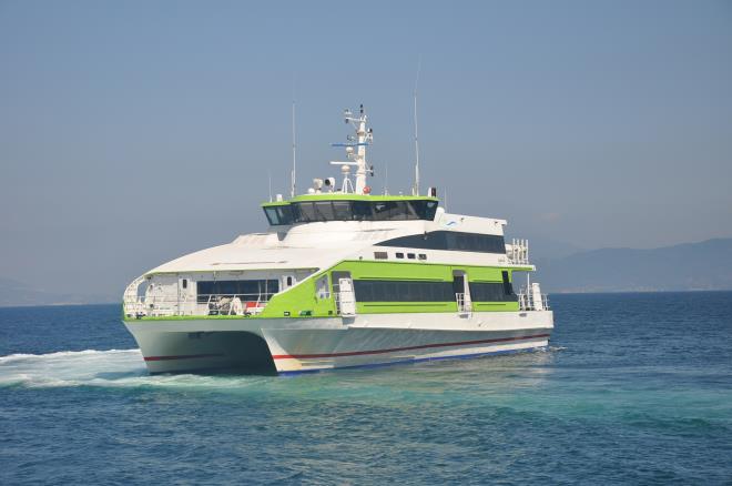 Bursa ile stanbul arasnda kaliteli, ekonomik ve gvenli deniz ulamnn salanmas amacyla Bursa Bykehir Belediyesi tarafndan 2013 ylnda seferlere balayan ve ylda ortalama 1 milyon yolcu tayan BUDO, bilet fiyatlarnda indirime gitti. Daha nce tam 65, renci 53, engelli ve gaziler iin 45 TL olan bilet cretleri 39 TL&#8217;ye indirilerek, tek fiyat uygulamasna geildi. Tam bilette yzde 40&#8217;lk rekor bir indirim gerekleirken, Bursa Bykehir Belediye Bakan Alinur Akta, yeni uygulamay Mudanya BUDO iskelesi nnde yapt aklama ile kamuoyuna duyurdu.