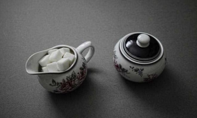 Ayn anda hem salarnz daha iyi temizliyor hem de daha iyi nemlendiriyor." diye konutu. Dermatolog, ekerin nemlendirici ampuanla kartrlmas gerektiini syleyerek sadece 4 ykamada bir uygulanmas konusunda uyard.