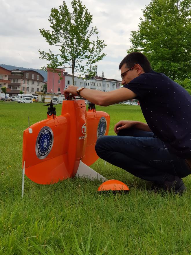 Ba�kan Akta�, �HA ile ka�ak yap� tespiti uygulamas�n�n T�rkiye Sa�l�kl� Kentler Birli�i taraf�ndan bu y�l 11’incisi d�zenlenen Sa�l�kl� �ehirler En �yi Uygulama Yar��mas�’n�n Sa�l�kl� �ehir Planlamas� kategorisinde j�ri �zel �d�l�ne lay�k g�r�ld���n� de s�zlerine ekledi.