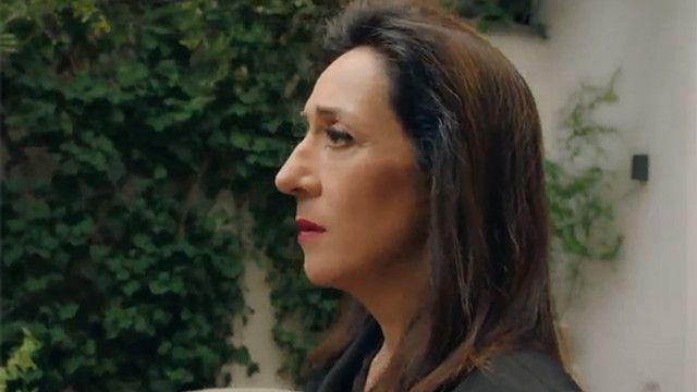 Dizide doktor han�m karakterini canland�ran Binnur Kaya'n�n annesi olarak usta bir isim ile imzalar at�l�p anla��ld�.