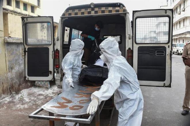 Uzmanlar, k aylarnda elektrikli bir pervane kullanlmasna kar uyarda bulunuyor. nk pervanenin virs partikllerini insanlarn yzne fleyerek, durumu daha da ktletirebilecei syleniyor.