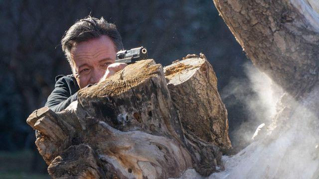 Kendi ad�ma ve t�m oyuncu arkada�lar�m ad�na her birimizin elimizi koydu�umuzu ve sizlerle dizimizi bulu�turmak i�in bizlerinde sab�rs�zland���n� s�ylemek isterim. Verdi�iniz destek, sab�r ve ho�g�r�n�z i�in te�ekk�r ederim... Sayg�lar." diyerek kafalardaki soru i�aretlerini giderdi.