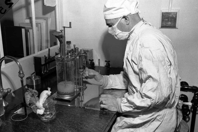 Yzde 73'lk bir azalma: Gney Afrika'daki aratrmalarda ise  a burun, boaz ve akcierlerdeki enfeksiyonlarda yzde 73'lk bir azalma ile ilikilendirildi; corona virs de benzer bir ekilde solunum organlarn hedef alyor. Hollanda'da yaplan deneyler ise  BCG'nin vcuttaki sar humma virs miktarn azalttn gsterdi.