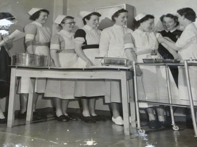 Koronaya kar avantaj: Alar, baklk sistemini belirli bir enfeksiyona kar kalc koruma salayacak ekilde tasarlanyor. Bu sre ayn zamanda baklk sisteminde geni apl deiikliklere neden oluyor. Exeter niversitesi aratrmaclarna gre, son almalar BCG asnn yeni tip corona virse kar avantaj salayabileceini gsteriyor.