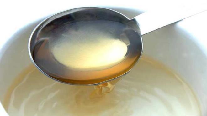 1 litre suya 1 yemek ka sirke koyduumuz suda 5 dakika bekleterek sebze ve meyvelerin dezenfekte olmalarn salayabiliriz.