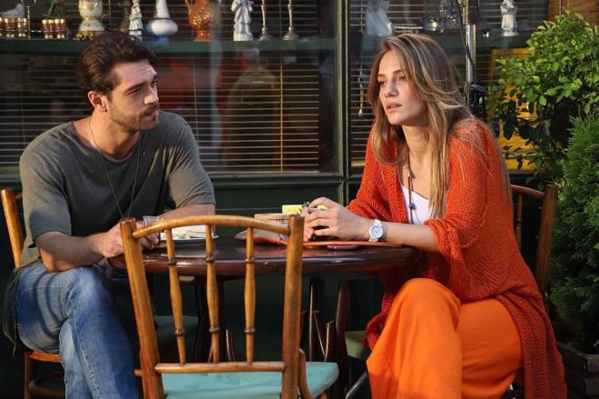 Hayat genleri yine boylarndan byk dertlerle ba baa brakrken, hasretini duyduumuz bu aile, kuvvetli balaryla her eyin stesinden gelip bir arada kalmay baarabilme hikayesi olarak yer ald.