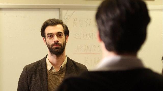 4 blm yaynlanan dizi koronavirs nedeniyle yayn hayatna zorunlu ara vermek zorunda kalmt. Getiimiz hafta kald yerden ekran macerasna devam eden dizi FOX'un yzn bir trl gldremedi.