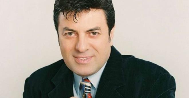 Sabah aklamasnn devamnda "spat edene noter huzurunda 1 milyon dolar (8 milyonTL) nakit vereceim. Bu paray almak isteyen varsa, karma &#8216;Geinemiyorum&#8217; kelimesini sylediim bantla kacak.&#8221; dedi.