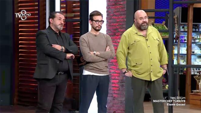 TV8 kanalnn fenomen yarmas Masterchef Trkiye'de eleme gecesine bomba isimler kald. Haftay 2-1'lik galibiyetle kapatan mavi takmdan 2, krmz takmdan ise 4 kii elemeye kt. Masterchef'in bu haftaki elemesine Tanya'nn gzyalar damga vururken, elenen ismin gnler ncesinden szmas olay oldu. te Masterchef elemesinde yaananlar: