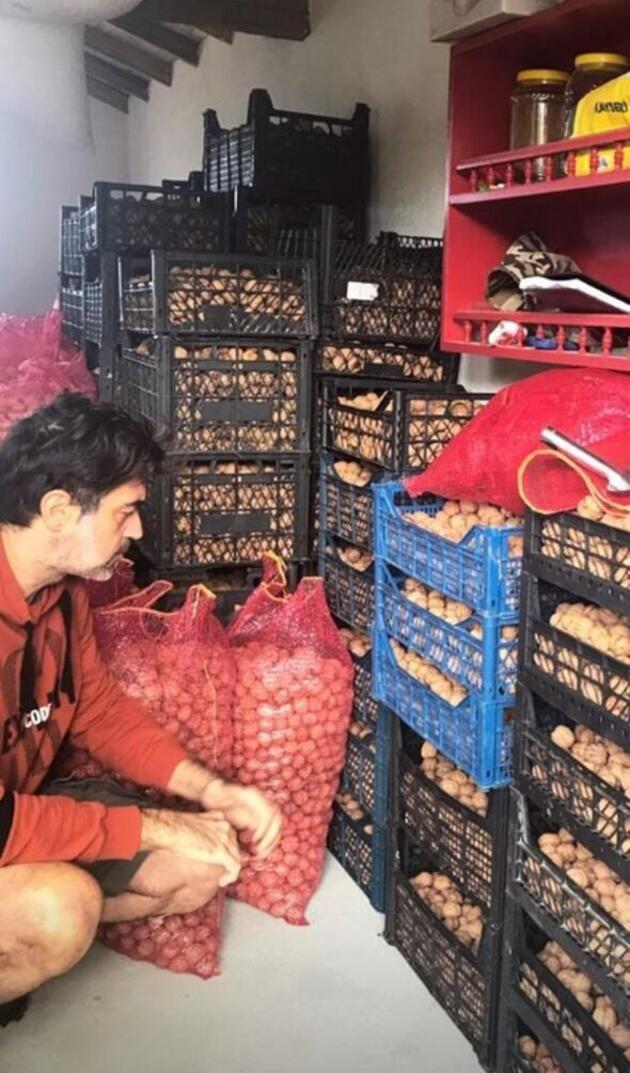 Burak Hakk&#8217;nn annesi Glsm Hakk ise ''Burada geen gnlerimizde istediimizi deil de doa bizi nasl ynlendirirse onu yapyoruz. Kendimizi aka braktk. Grdmz hatalar dzeltmeye alyoruz. Hep en iyisini istiyoruz'' dedi.