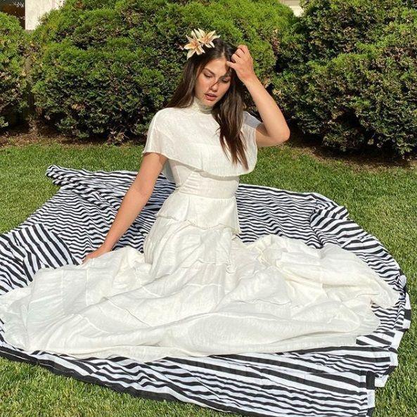 Alnan bilgiye gre gzel oyuncu, evin her yerini yktrm ve evi batan aa yeniden dekore ettirmek istiyormu.