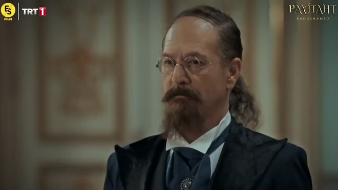 Fransa, Hz. Muhammed'e ait bir karikatr devlet binalarnda yaynlamt. Fransa'nn bu skandal provokasyonundan sonra Payitaht Abdlhamid dizisindeki bir sahne sosyal medyada en ok paylalan videolar arasna girdi.