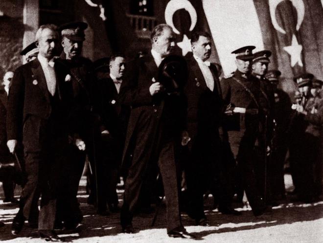 29 Ekim 1923'te parti grubunda gre sunulan tasarda yer alan baz hkmler unlard: