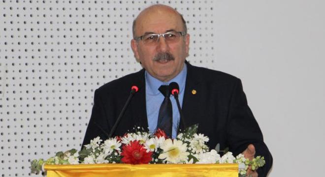 stanbul'dan sonra en tehlikeli fay!    <br>stanbul dnda kendisini en ok korkutan fayn Bingl Yedisu fay olduunu belirten Prof. Dr. Tysz, "Yedisu fay krlmaya ok yatkn. Yine Palu (Elaz) civar, Hatay-Kahramanmara aras benim krlmasn beklediim fay hatlar. Bu hatlarn hepsinde 7 ve 7 zerinde bir deprem yaratabilir" ifadelerini kulland.