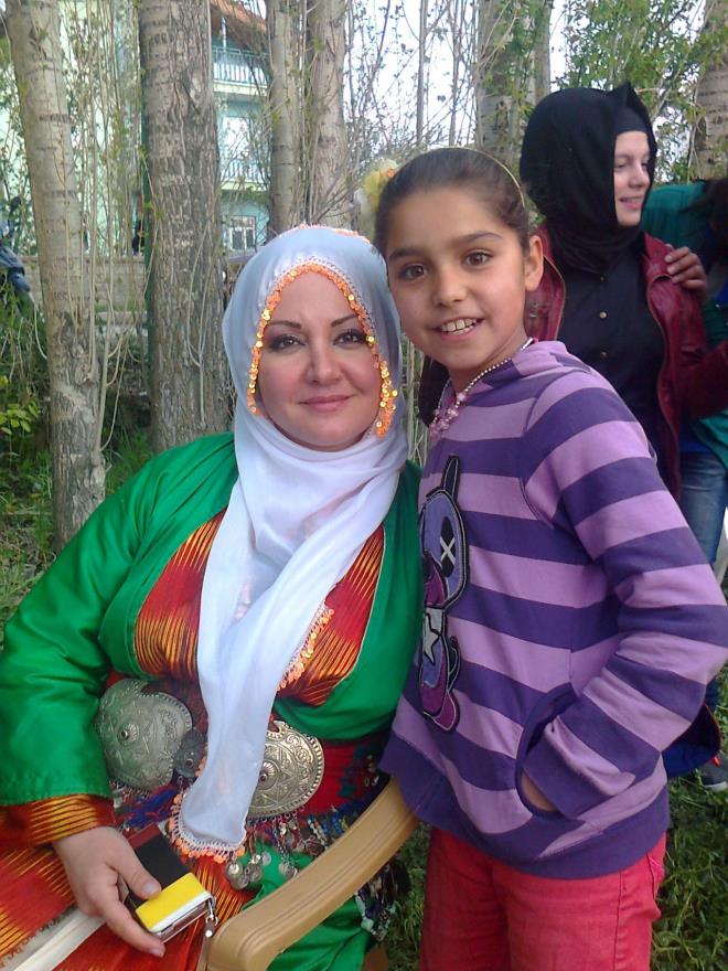 ''Not: C&#807;ok halsizim, telefonla arayanlara cevap veremeyeceg&#774;imi s&#807;imdiden bidiririm. Sizi c&#807;ok seviyorum, nelere sahip olduysam hep sizin vesilenizle. Hakknz helal edin lu&#776;tfen, benden yana helal olsun.''