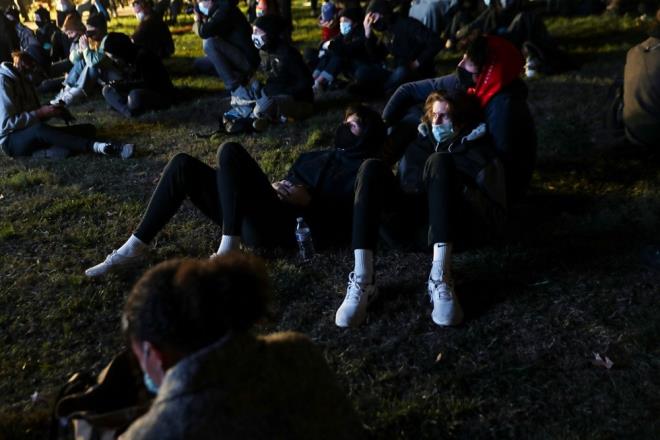 Florida   29 delegeyle en fazla delegeye sahip salncak eyaletlerden Florida'y ABD Bakan Donald Trump ald.