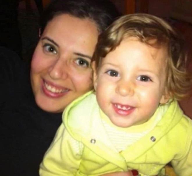 ''NALLAH KUCAIMA ALACAIM"  Tedavisi sren kzn 2 dakika grebildiini aktaran Gezgin, "Youn bakmda olduu iin tedbir amal gstermiyorlar. Herhangi bir yaamsal fonksiyonunda sknt yok. Sadece biraz vcudu susuz kalm, onunla takviye yapyorlar. nallah ksa zamanda kucama alacam" dedi.