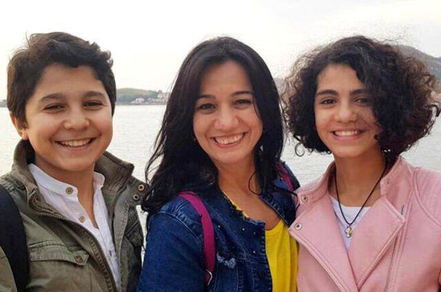 "Sonra... Sonras�n� biliyorsunuz. Sessizli�in i�indeki kabulleni�. Depremin ilk dakikas�ndan bu yana kimlerle konu�tum, neler olup bitti bulan�k bir r�ya gibi �u anda. �ok umutluyduk �ok. Ailem, arkada�lar�m�z, kom�ular�m�z, hi� tan��mad���m�z insanlar, b�t�n �lke.''