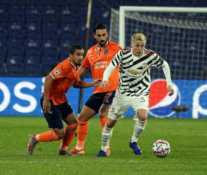 Bu tarihi galibiyet sonras Baakehir, gruptaki puann 3'e karrken; Manchester United ise 6 puanda kald.