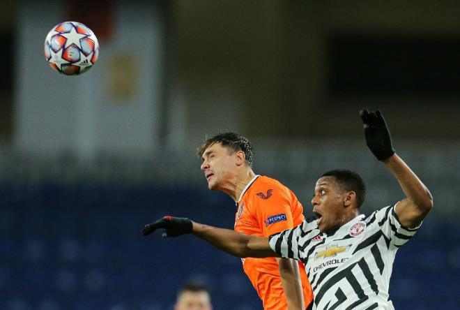 Maa gl rakibi karsnda hzl balayan temsilcimiz Baakehir, henz 13. dakikada Demba Ba'nn golyle ne gemeyi baard ve bu gol ayn zamanda temsilcimizin Devler Ligi'ndeki ilk gol olarak kaytlara geti.