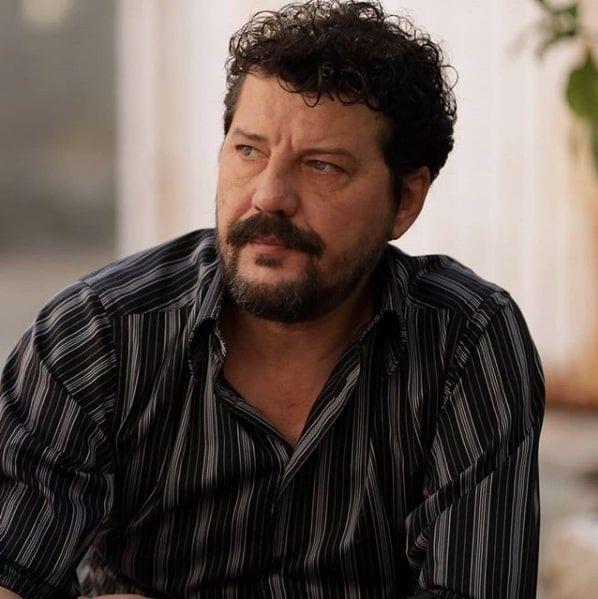 Sabah'ta yer alan habere gre, olayla ilgili ifadesi alnmak zere polis merkezine gtrlen nl oyuncu, avukat talep etmeyerek polislerin kendisini alkoll olduu iin karakola getirdiini ifade etti.