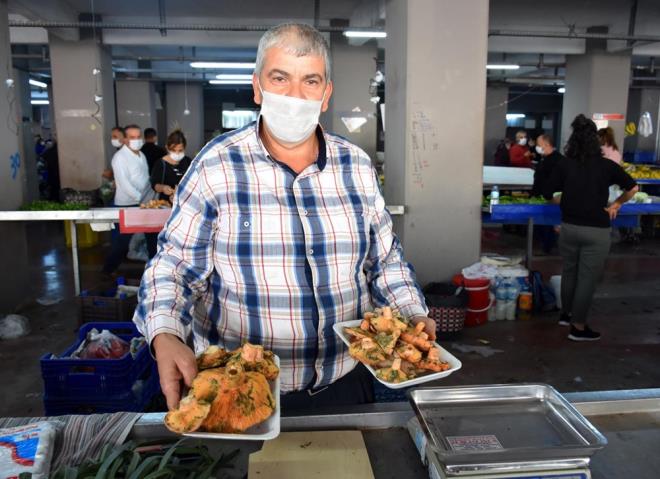 KLOSU 30 TL  Marmaris ilesinde sonbahar yamurlar ardndan sarp tepelerdeki sk ormanlk alanlardaki am aalar altnda kendiliinden yetien ntar mantar tezgahlarda yerini ald. Kilosu 30 TL'den sata karlan ntar mantar, yarm kiloluk poetlerde satlmaya baland.