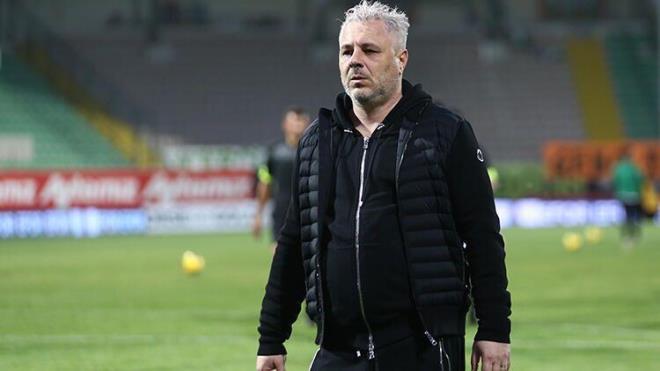 'MATAN SONRA RENDM'  Man ardndan aklama yapan Sumudica, "Yapm olduum 'Kartal' hareketi'nin Beikta'n sembol olduunu matan sonra rendim" eklinde konutu.