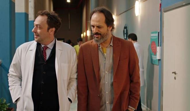 2005'de ise Hrsz Polis isimli dizide nar karakterini canlandrd. Bu dizi ile 33. Altn Kelebek En yi Erkek Oyuncu dln kazand.