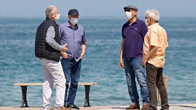 Gaziantep<br>    Gaziantep'te yeni tip koronavirs (Kovid-19) tedbirleri kapsamnda 65 ya zerindeki bireylerin 10.00-16.00 saatleri aras dnda sokaa kmalarna kstlama getirildii bildirildi.