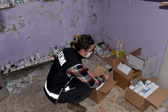 alma kapsamnda kaak klinikleri tek tek tespit eden ekipler, 6 ayr adrese e zamanl operasyon dzenledi.