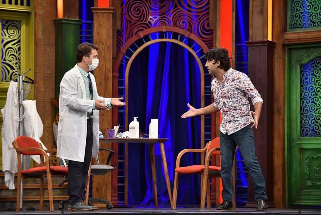 7'den 70'e her yatan seyirciyi gldrmeyi baaran ekibin iinde Alper Kul, Aylin Kontente, Ecem Erkek, Mahir pek, Onur Atilla, Onur Buldu, Doa Rutkay gibi isimler yer alyor. Bu sezon ise Gldr Gldr'e sevilen isim Dahan Klege dahil oldu.