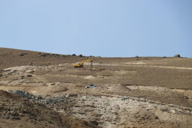 Vatandalardan Selami Polat da, "Burada 500 kii alaca iin sevindik. Biz bat illerine almaya gidiyoruz, bundan sonra burada alp akam evimize gideriz. Herkesin ii olacak" diye konutu.