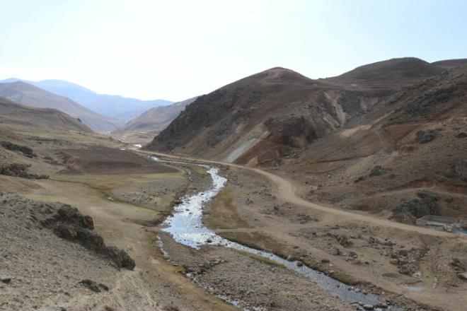 Rezervin bulunduu Diyadin ilesine bal 70 haneli Mollakara kynn sakinleri, aknlk ve mutluluu bir arada yayor.